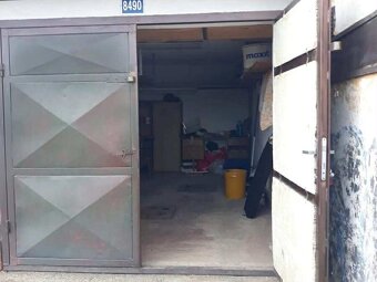 GARÁŽ s pivnicami - 2