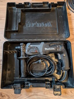 Vŕtacie kladivo Makita HR2470BX40 - 2
