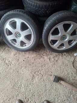 Elektróny Škoda Fabia - 2