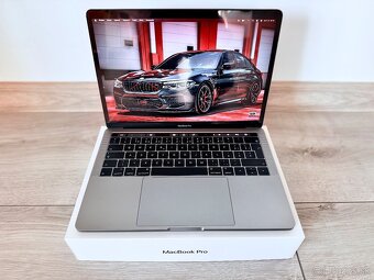 Predám Apple MacBook Pro 13” Space Gray + Magic Mouse 2 – TO - 2
