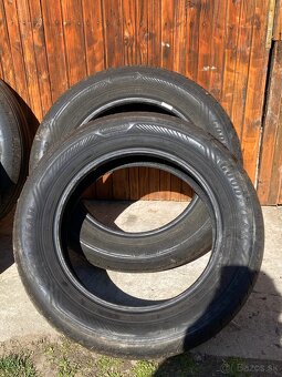 Predám letné pneumatiky Goodyear 215/65 R17 - 2
