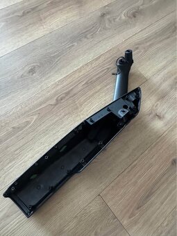 Madlo dverí pre Volkswagen Arteon, Passat - 2