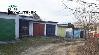 Garáže v radovej zástavbe v Prievidzi, ul. Vápenická - 2