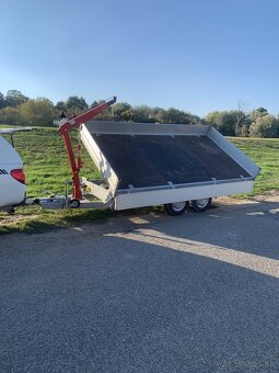 Predám prívesný vozík,trojstranný elektrohyd. sklápač - 2