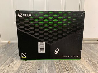 Xbox Series X 1TB + 2 ovládače + 6 hier - 2