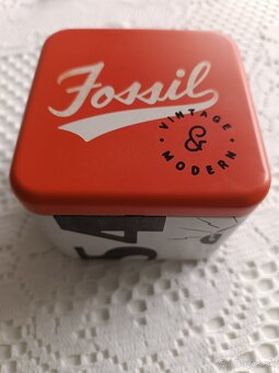 Zlaté dāmske hodinky FOSSIL - 2