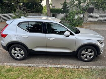 VOLVO XC40 T4 AWD Momentum - 2