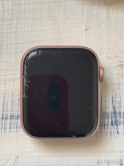 Apple Watch 5 - 2