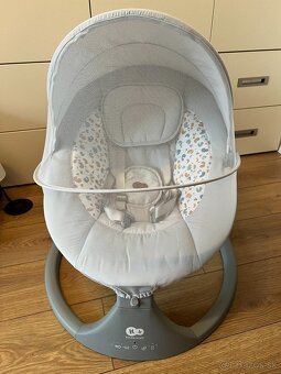 KINDERKRAFT Lehátko pohupujúce s melódiou 2v1, Premium Light - 2