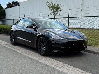 Tesla Model 3 Performance na prenájom - 2