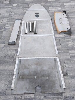 Predam podlahu z 5m člnu - 2