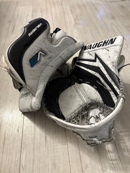 Brankarska lapačka a vyrážačka Vaughn V9 - 2