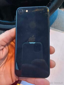 Iphone SE 2022 64gb cierny - 2