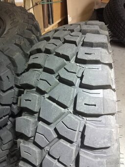 215/70 R16 - 2