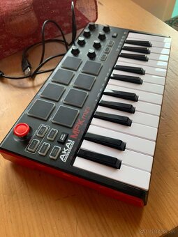 Akai MPK mini MK3 Red - 2