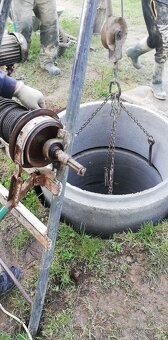 KOPANIE, ČISTENIE a PREHLBOVANIE studní - 2
