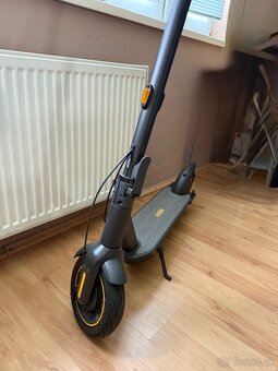 Ninebot KickScooter MAX G30E II - 2