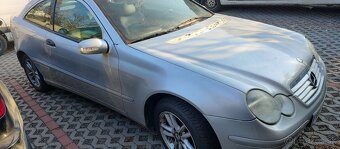 Mercedes C200k SportCoupe Nepojízdné - 2