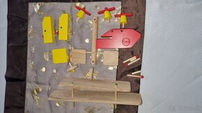 Moy Toy drevený dvojplošník lietadlo skladačka - 2