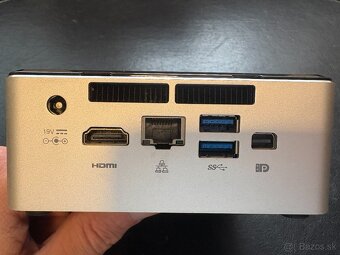 Intel NUC6 (i5-6260U, 8GB, 256GB) - 2
