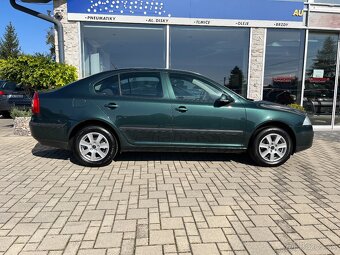Škoda Octavia Benzín 1.6 FSI - 2
