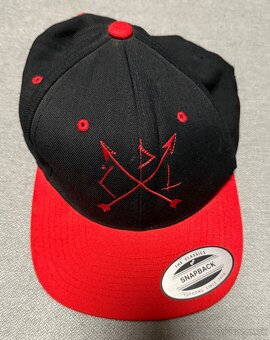 Dve šiltovky Anon new era a snapback - 2