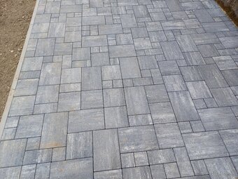 Zámková dlažba 6cm, 4 formát antracit-sivá - 2