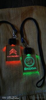 Led kľúčenka s vlastným TEXTOM / logom - 2