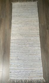 Tkany koberec - 2