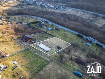 NA PREDAJ - STAVEBNÝ POZEMOK V HORNOM SRNÍ - 2