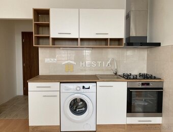 Na prenájom zrekonštruovaný 1-izb.byt, Štefánikova ul., Seni - 2