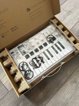 Arturia MiniLab 3 MIDI - 2