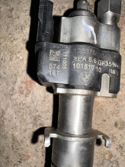 Vstrekovac BMW 7585261-11 , 13537589048-11 - 2