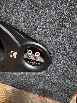 Subwoofer Kicker + zosilňovač - 2