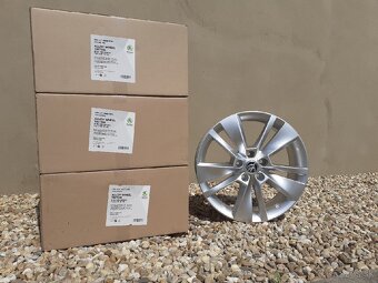 Nové orig. ŠKODA kolesá 5x112 R18 - 2