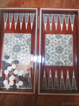 Rucne vyrobeny Backgammon - 2