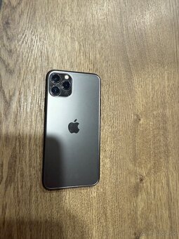 Predám Iphone 11Pro - 2