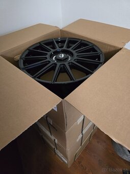 DAMINA Performance R18 5x112 8J ET35 - 2