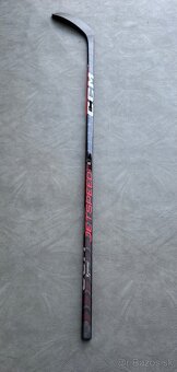 ✅CCM JETSPEED FT5 INT RIGHT/PRAVACKA__flex 55 zahnutie P28 - 2