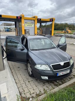 Predam Skoda Octavia 2 Dsg - 2