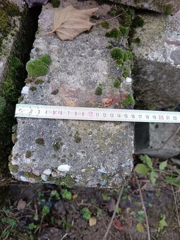 Predám betónové stĺpy - 2