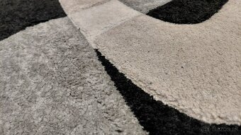 Predám koberec 140x200cm - 2