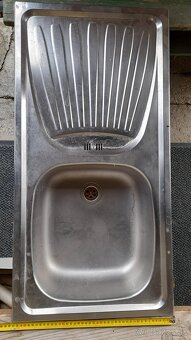 Nerezový drez zo sifónom - 2