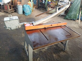 Tabulové nůžky NTP 1000/2 - 2