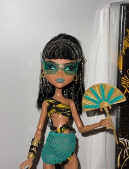 Monster High Cleo de Nile Gloom Beach - 2