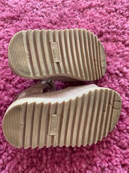 Dievčenské sandálky c.21 - 2