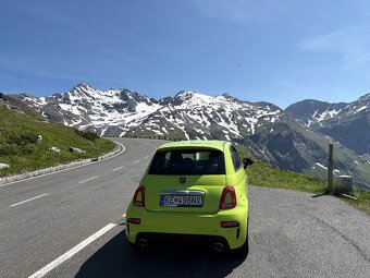 Abarth 595 145 HP 2021 manuál - 2