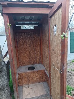 Suche wc...kadibudka..latrina - 2