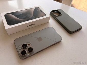 iPhone 15 Pro 128 GB Natural Titanium - 2