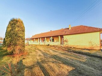 RODINNÝ DOM - CESTICE, 15 km od KOŠÍC, POZEMOK 992 m2 - 2